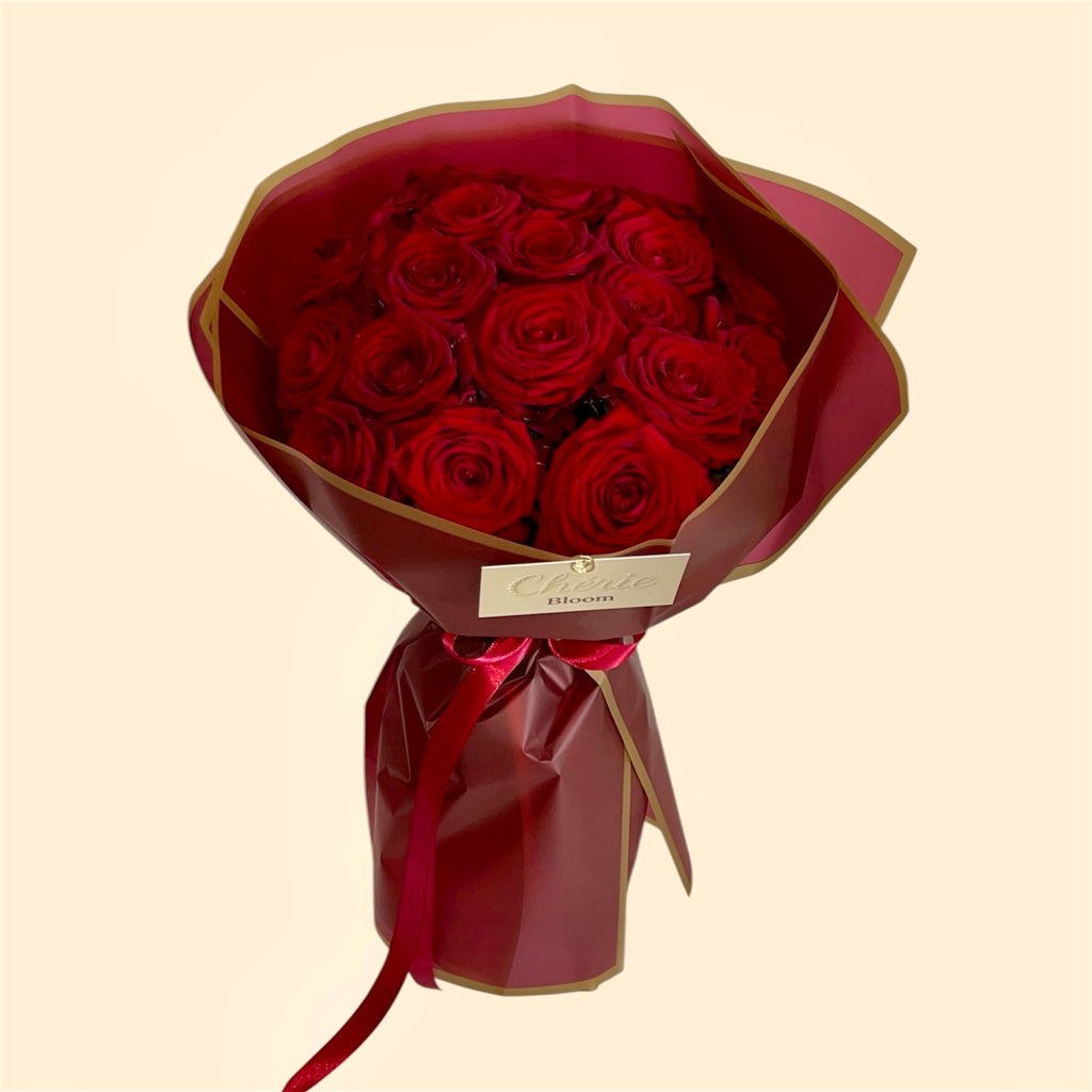 Scarlet Élégance – 20 rote Rosen Strauß | Chérie Bloom