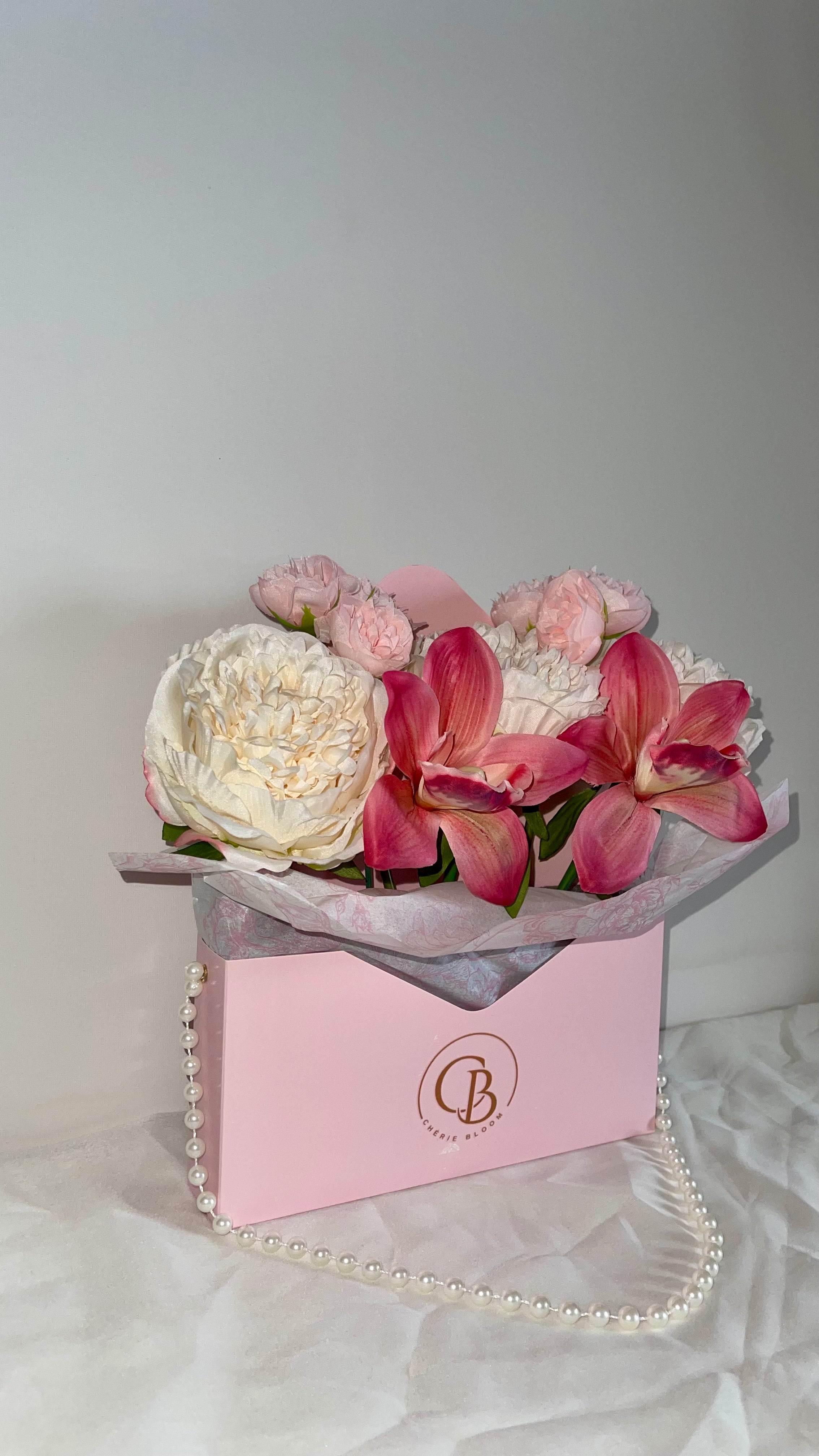 Pearl Bloom Bag Rosé – Blumentasche als Geschenk | Chérie Bloom